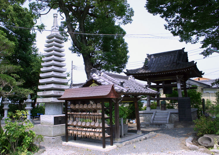 さざえ堂(曹源寺)